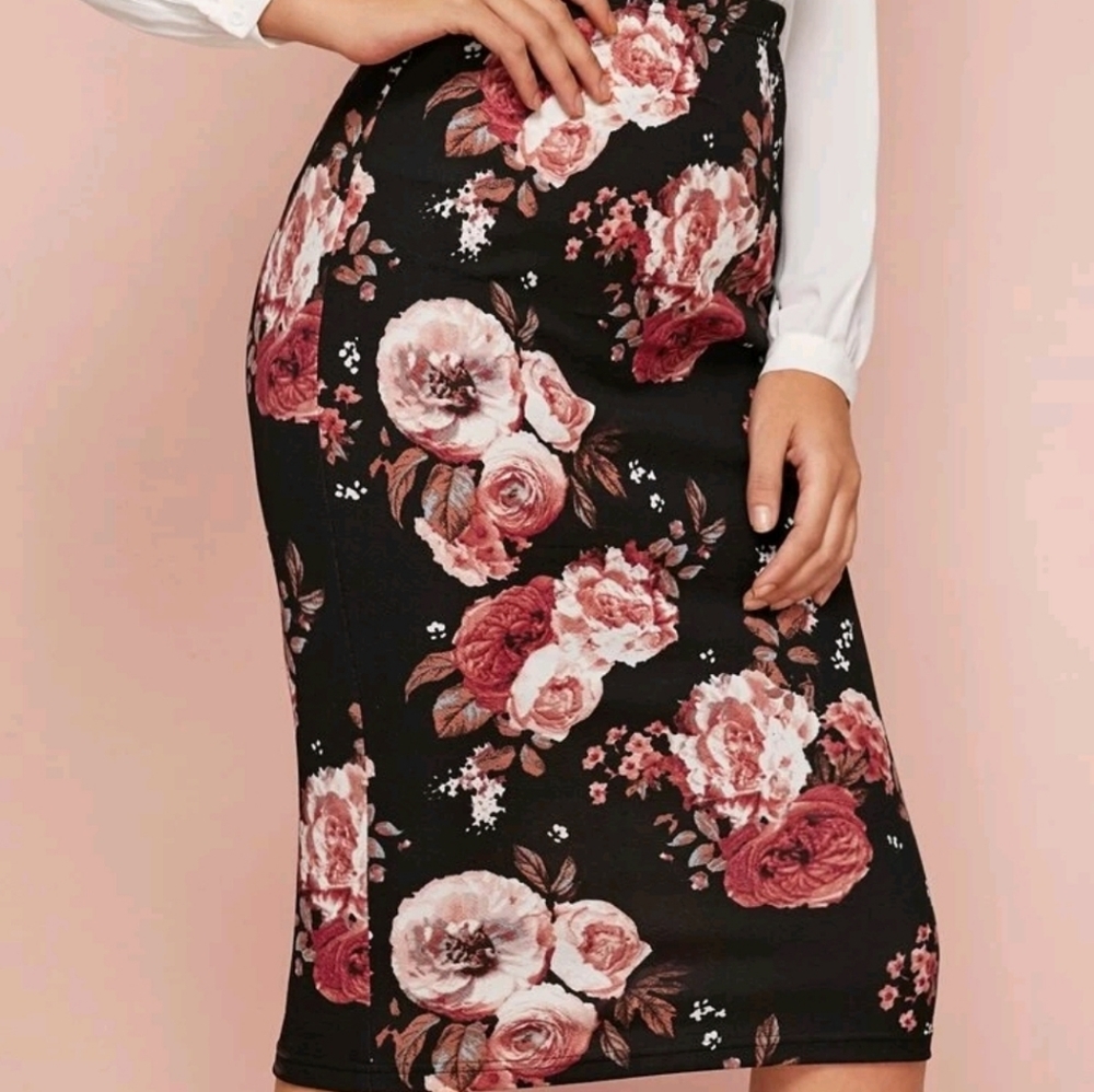 SHEIN Floral Pencil Skirt